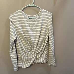 Women’s long sleeve t shirt Francesca’s
